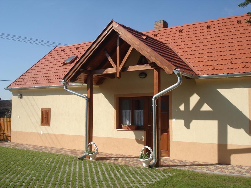 Gerendas Vendeghaz Sotony Экстерьер фото